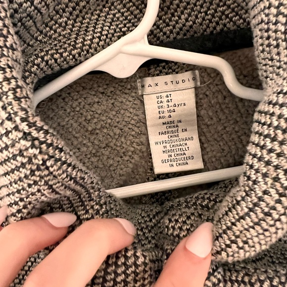 Girls cape - Picture 4 of 4